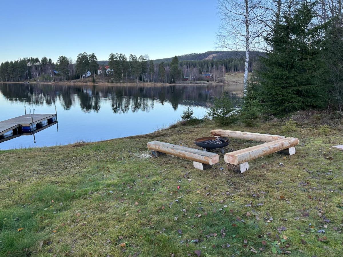 Villa Granhede -Sjoelaege Med Badtunna, Eldstad Med Mera Torsby Zewnętrze zdjęcie